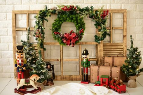 Christmas Session, Christmas Crib, Photo Booth Backdrop, Mini Sessions, Photo Booth, Floral Wreath, Floral, Christmas, Home Decor