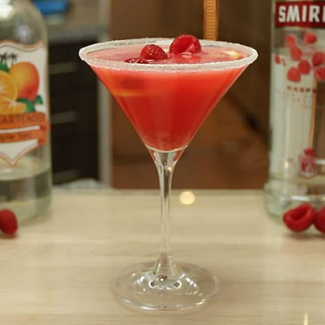 Raspberry Lemon Drop Martini, Raspberry Lemon Drop, Martini Flavors, Kiss Cocktail, Rosemary Cocktail, Raspberry Vodka, Lemon Drop Martini, Vodka Cocktails Recipes, Tipsy Bartender