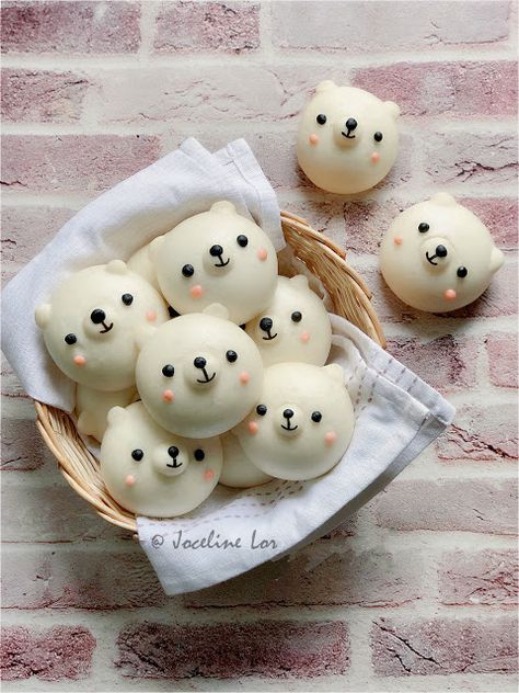 Lotus Seed Steamed Buns Cute Steamed Buns, Beautiful Bun Hairstyles, Lotus Seed, Cute Buns, Bread Shaping, Cute Bento, Kawaii Cooking, Thai Dessert, Cute Baking