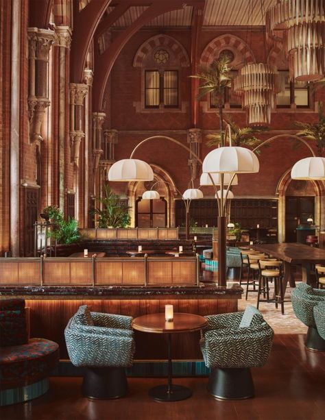 London’s grandest Victorian ticket office is now a restaurant - The Spaces Victorian Cafe Interiors, London Cafe Interior, Victorian Restaurant, Victorian Cafe, Victorian Hotel, Luxury Office Interior, Victorian Bar, Victorian Interior Design, Art Deco Hotel