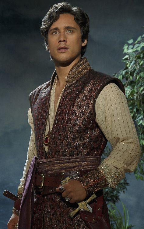 Peter Gadiot, 다크 판타지, Medieval Clothing, Fantasy Costumes, Fantasy Inspiration, A Character, Fantasy Clothing, Fantasy Fashion, The Villain