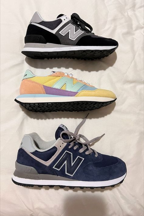 Outfits With 574 New Balance, 550 New Balance Outfit, New Balance 574 Outfit Women, New Balance 574 Outfit, 574 Outfit, Aesthetic Sneaker, New Balance Aesthetic, 550 Outfit, Balance Aesthetic