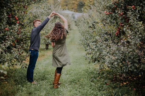 Orchard Family Photoshoot, Couple Apple Orchard Pictures, Apple Orchard Engagement Photos, Apple Orchard Photoshoot, Apple Orchard Pictures, Cherry Blossom Photography, Blossom Photography, Cowboy Photography, Apple Photo