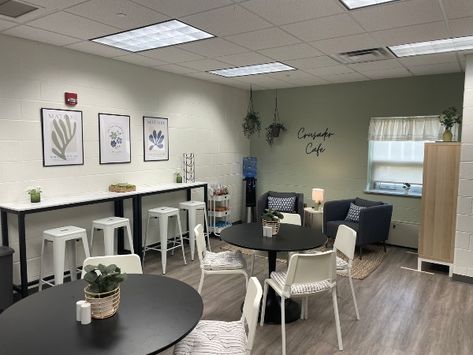 Budget-friendly Teacher Lounge Makeover Daycare Break Room Ideas, Break Room Wall Art, High School Teachers Lounge, Staff Room Makeover Teacher Lounge, Cozy Waiting Area, Staff Lounge Makeover Break Room, Pta Room Decor, Teacher Lounge Decor, Staff Room Design Teacher Lounge