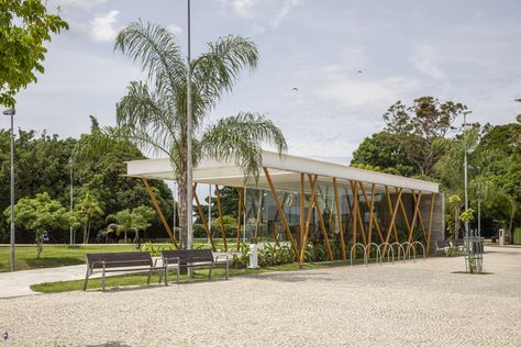 Tourist Information Center, Tourist Center, Covered Garden, Information Architecture, Information Center, Tourist Information, Roof Plan, Architecture Photo, Architectural Inspiration