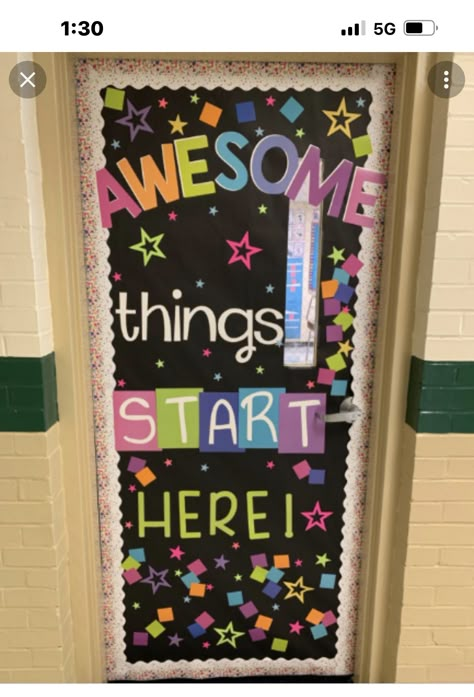 Welcome Back To School Door Ideas, Middle School Themes, Confetti Themed Classroom, Class Charter, Confetti Classroom, Posters For Teachers, Preschool Door Decorations, Class Door Decorations, Early Preschool