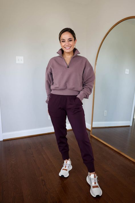 Purple Joggers Outfit, Outfits With Joggers, Casual Outfits Travel, Physical Therapist Outfit, Therapist Outfit, Neutral Spring Outfit, Purple Joggers, Activewear Outfits, Curated Closet