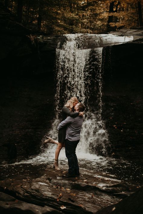 Cuyahoga Valley National Park Wedding, Brandywine Falls, Cuyahoga Valley National Park, Engagement Photo Locations, National Park Wedding, Engagement Photos Fall, Engagement Pics, Park Wedding, Fall Engagement