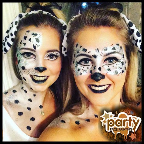 Dalmatians Face Painting Dalmatian Face Paint, Dalmatian Costume Makeup, Dalmation Face Paint, Dalmation Makeup, 101 Dalmations Costume, Diy Snowman Costume, Dalmation Costume, Dog Face Paints, Dalmatian Halloween