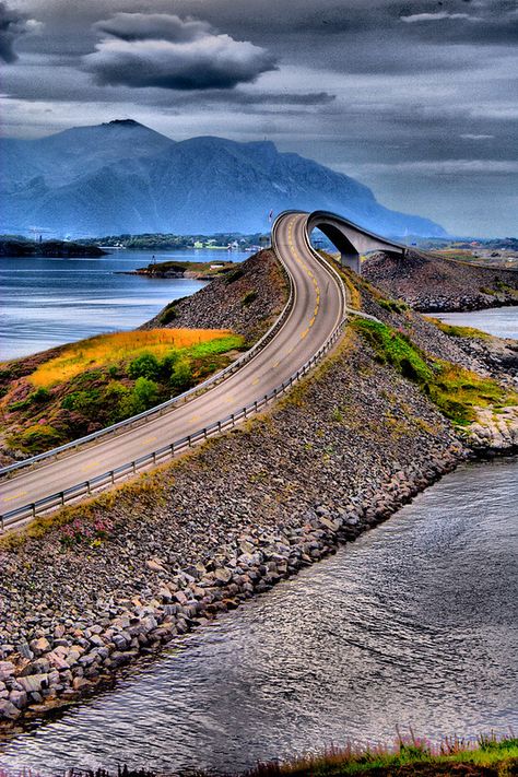 Atlantic Road Norway, Nordland, Lofoten, Pretty Places, Places Around The World, Scandinavia, Oslo, Wonderful Places, Vacation Spots