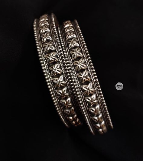 925 silver bangles | www.macsjewelry.com  #silver #bangles #925silver Dangler Earrings, Silver Decor, Jewellery Store, Jhumka Earrings, Bangle Designs, Sterling Silver Bangles, Silver Bangle, Bangle Set, Silver Pieces