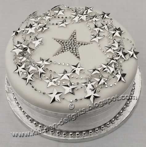 Catch A Falling Star, Disco Birthday Party, Star Cake, 16th Birthday Decorations, Christmas Cake Designs, New Year's Cake, Elegant Birthday Cakes, Falling Star, Star Cookies