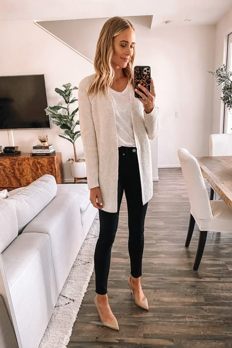 Nude Pumps Outfit, Spring Outfit Women, Pumps Outfit, Look Legging, Look Zara, Intimo Calvin Klein, Beige Outfit, Business Casual Outfits For Women, Fashion Jackson