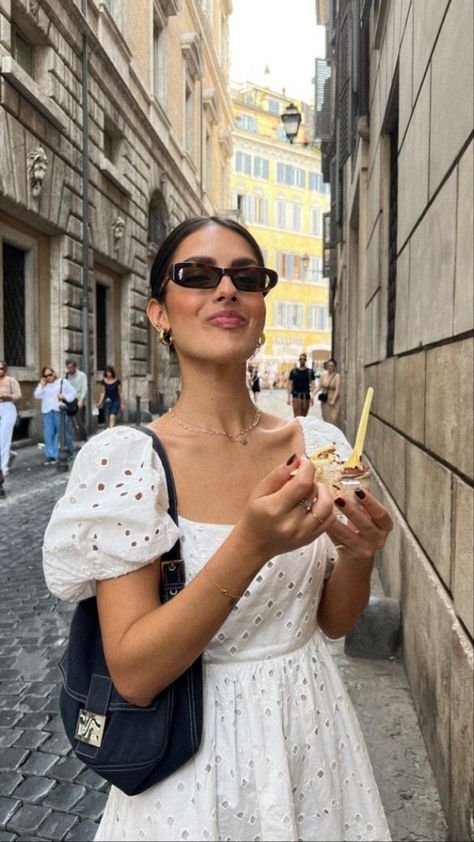 Emily Henry Aesthetic, Henry Aesthetic, Emily Henry, Funny Story, Italy Photo, Funny Stories, Summer Travel, Summer Outfits, Lifestyle