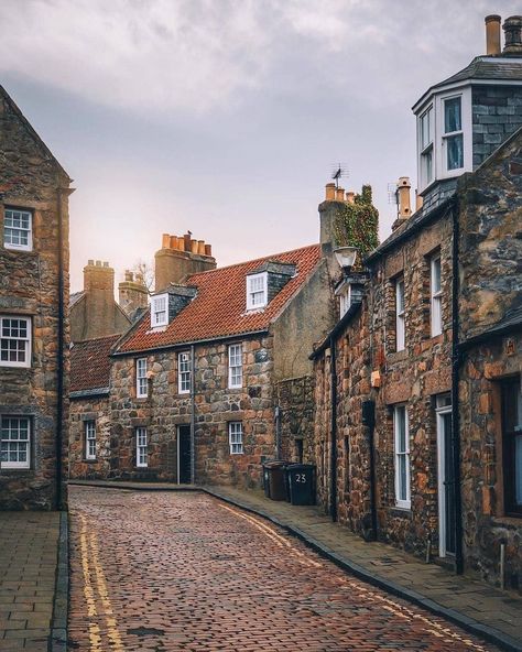 What a glorious picture of Old Aberdeen. 😍 Do you like Old Aberdeen as much as @themodernleper? 😄  #visitABDN #beautifulABDN Aberdeen University, Get Paid To Travel, Paid To Travel, Aberdeen Scotland, Granite City, Traveling Abroad, Europe Photos, Visit Scotland, Scotland Travel