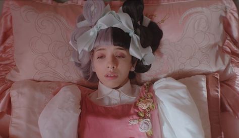 Sleepy Melanie Martinez #melaniemartinez #crybaby Melanie Martinez Mad Hatter, Mad Hatter Melanie, Mealine Martinez, Melanie Martinez Music, Atlantic Records, Talent Show, Indie Rock, Big Heart, Mad Hatter