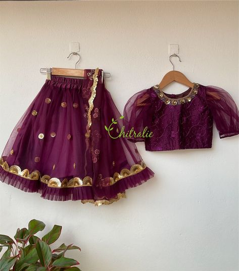 Kids Choli Designs Latest, Purple Lehenga Choli, Baby Lehenga, Kids Indian Wear, Purple Lehenga, Kids Lehenga Choli, Chic Prom Dresses, Baby Girls Dresses, Kids Lehenga