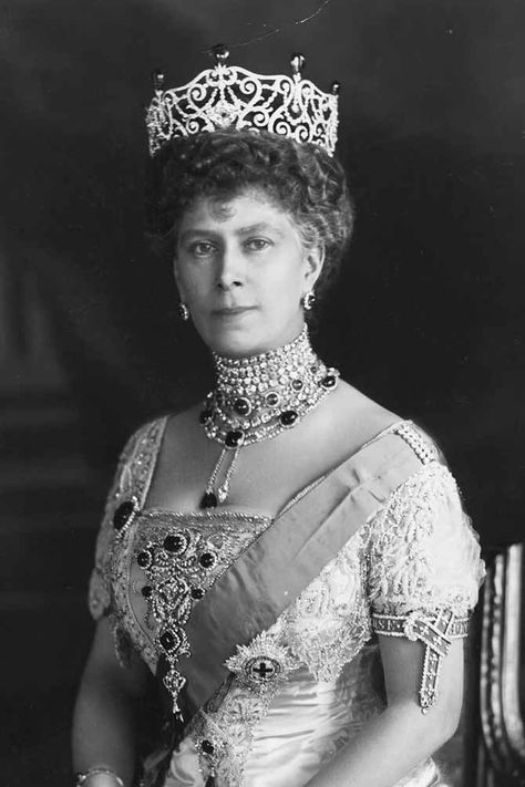 Mary Of Teck, Delhi Durbar, Imperial State Crown, Queen Alexandra, King George V, Royal Crowns, Royal Tiaras, Elisabeth Ii, Reina Isabel Ii