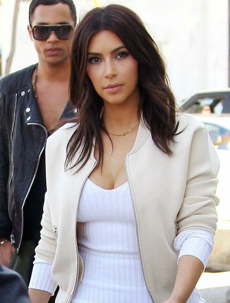 Kim Kardashian Haircut, Kim Kardashian Short Hair, Haircuts 2014, Kardashian Hair, Super Hair, Popsugar Beauty, Mid Length Hair, Looks Black, New Haircuts