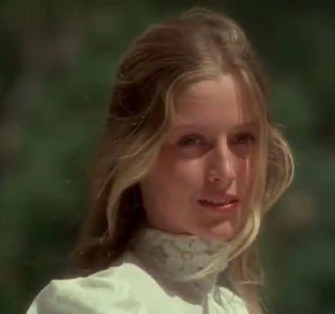 Petunia Evans Aesthetic, Petunia Evans, Evans Aesthetic, Peter Weir, Picnic At Hanging Rock, Hanging Rock, Face Study, European Aesthetic, Petunias