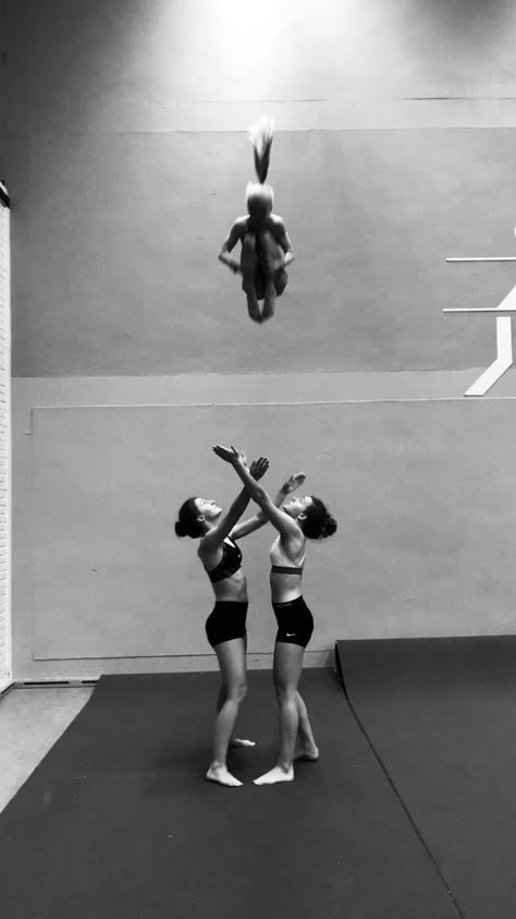 Acrobatics Gymnastics, Acro Gymnastics, Tumbling Gymnastics, Gymnastics Photos, Acrobatic Gymnastics, Cheer Dance, Lift And Carry, Teenage Dream, Tumbling