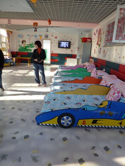 Schmitz Mobile Chaos Unit: Photo blog - Part 14 The Orphanage In Changchun Orphanage Home Design, Modern Orphanage, Orphanage Bedroom, Orphanage Ideas, Orphanage Design, Orphanage Home, Water Campaign, Wallpaper Bedroom Aesthetic, Aesthetic Bedroom Design