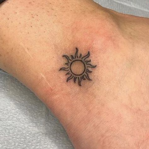 Celestial Sun Tattoo Small, Filled In Sun Tattoo, Simple Sun Tattoo Men, Indie Sun Tattoo, 90s Sun Tattoo, Funky Sun Tattoo, Sun Tattoo Designs Small, Sun Inspired Tattoo, Sun Stick And Poke Tattoo