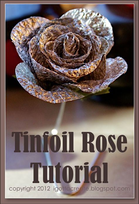 Amazing what you can do with aluminum foil! Lots of tutorials & projects at this site. Tin Projects, Aluminum Foil Crafts, Aluminum Foil Art, Aluminum Art, Tin Flowers, Fleurs Diy, Metal Embossing, Rose Tutorial, Foil Art