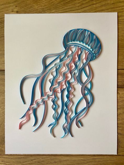 Jellyfish Paper Craft, Paper Quilling Animals, Quilling For Beginners, Quilling Animals, Paper Quilling For Beginners, Paper Fish, Birthday Card Craft, Quilling Ideas, Paper Quilling Designs