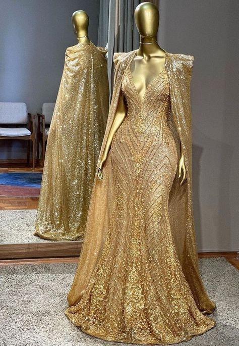 Met Gala Outfits Ideas 2024, Gold Fantasy Gown, Met Gala 2024 Ideas, Gold Fantasy Dress, Met Gala Dresses Ideas, Met Gala Outfits Ideas, Gold Gala Dress, Gold Gowns, Award Show Dresses