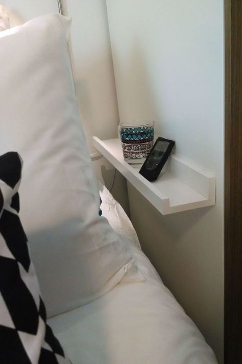 Or you can always use a tiny shelf as a nightstand. | 19 Genius Storage Ideas That'll Make Your Tiny Bedroom Feel Big Organization Hacks Bedroom, Small Nightstand, Diy Casa, Tiny Bedroom, Night Stand, Organization Bedroom, Small Space Living, Bedroom Storage, تصميم داخلي