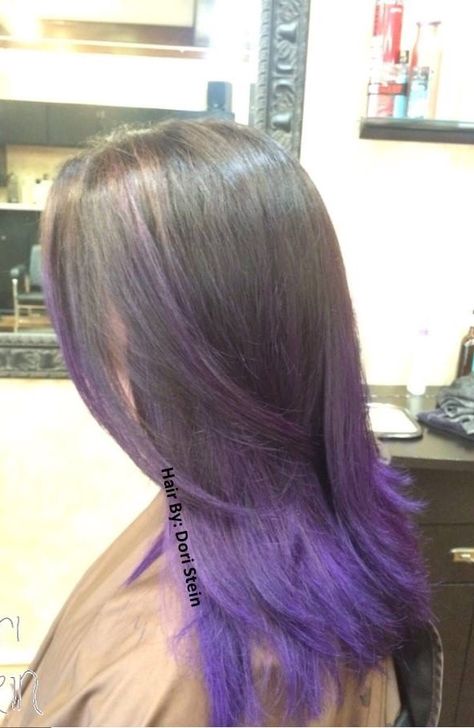 Bright Violet Ombré hair. Purple Bayalage hair. Dark brown and purple hair. Black hair with Violet in it. Super cool hair. Purple Bayalage Hair, Dark Brown And Purple Hair, Brown And Purple Hair, Brown Bayalage Hair, Bayalage Hair, Dye Inspiration, Messy Bob Haircut, Violet Ombre, Hair Dark Brown