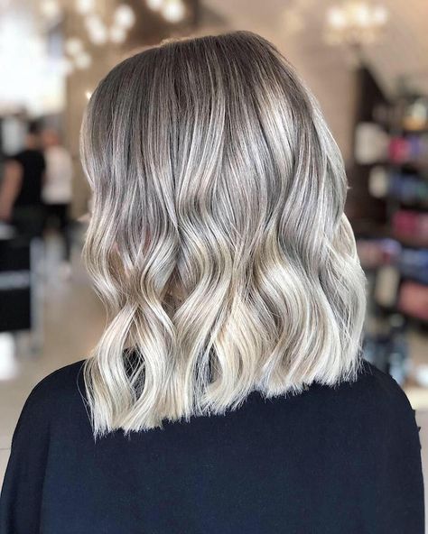 Lived In Ash Blonde Balayage, Ash Blonde Balayage Short Hair, Ash Blonde Lob, Light Ash Blonde Hair Color, Inverted Lob, Beliage Hair, Clapham London, Light Ash Blonde Hair, Ash Blonde Hair Colour