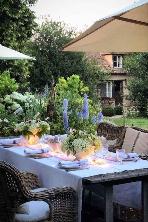 Luxurious Backyard, Porch Party, Family Wallpaper, Party Hosting, Backyard Dreams, My French Country Home, Party 2023, Homecoming Dance, Garden Dining