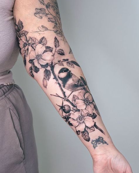 Ola | tattoo artist on Instagram: "Thank you Sydney! #rosetattoo #floraltattoo #chickadee Done with @emalla.official @cheyenne_tattooequipment @nocturnaltattooink @saniderm" Bird And Flower Tattoo Forearm, Chickadee Drawing Tattoo Ideas, Flowers And Birds Tattoo, Robin Tattoo Black And White, Bird Sleeve Tattoo Women, Flower Bird Tattoo, Nightingale Tattoo, Thomas Tattoo, Chickadee Tattoo