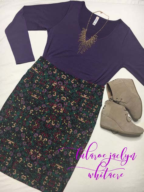 LuLaRoe Cassie and Lynnae Outfit #lularoe #fashion #outfitoftheday #shopping https://m.facebook.com/groups/271276236644965?ref=bookmarks Lularoe Cassie Outfit, Lula Outfits, Moms Fashion, Fashion Things, Lularoe Outfits, Lularoe Cassie, Mommy Style, Lularoe Styling, Lula Roe Outfits