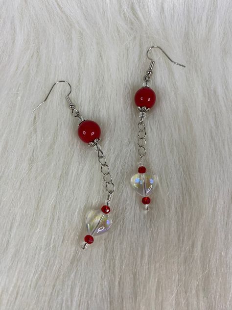 Homemade Earrings Ideas, Red Beaded Earrings, Stylish Jewelry Accessories, Red Bead Earrings, Earrings Diy Handmade, Clear Heart, Simple Silver Jewelry, Diy Jewelry Unique, Fancy Jewellery Designs