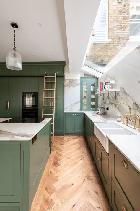 See more luxury full home renovation projects with Herringbone Green Kitchen Inspiration, Herringbone Kitchen, Green Kitchen Designs, Tall Kitchen Cabinets, House Extension Design, Banquette Seating, Green Cabinets, Shaker Kitchen, Kitchen Extension