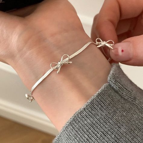 Material: Zinc Alloy Couqutte Bracelet, Jewelry Accessories Aesthetic Silver, Cute Girly Jewelry, Silver Aesthetic Jewelry, Coquette Accessories, Classy Accessories, Accessories Y2k, Find Aesthetic, 90's Aesthetic