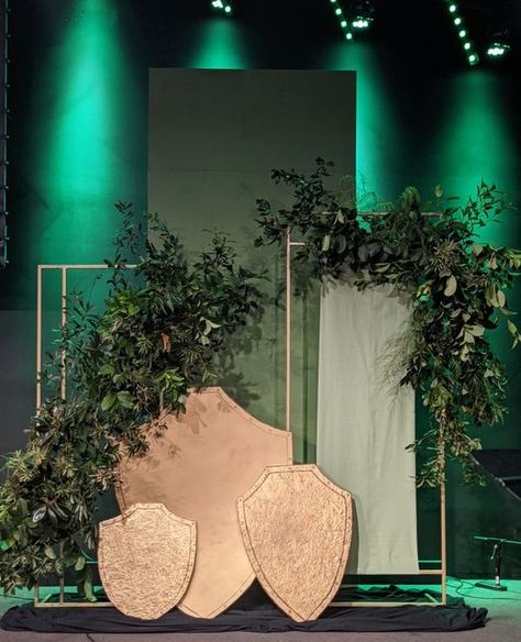 Conference Backdrop, Mormon Prom, Green Wall Design, Conference Ideas, Women's Conference, Womens Conference, Greenery Garland, Green Decor, Reception Ideas