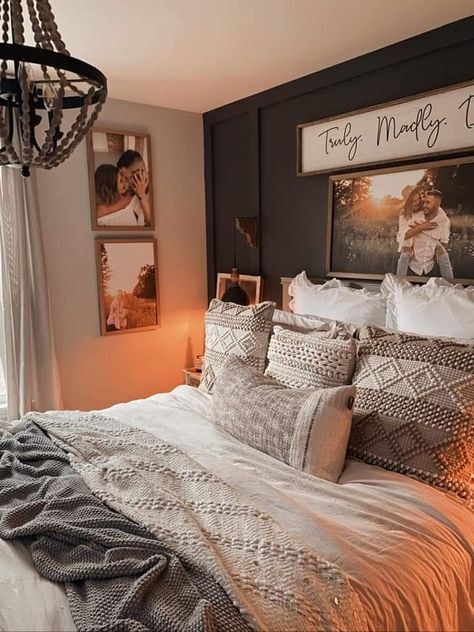 Bedroom Decor Country Farmhouse, Bedroom Decor Ideas For Married Couples, Bedroom Ideas For Couples Farmhouse, Bedroom Decor Ideas Brown Furniture, Bedroom Inspo King Size Bed, Bedroom Decor Brown And White, Couples Comforter Set Bedroom Ideas, Black White And Brown House Decor, Bedroom Ideas Aesthetic For Couple