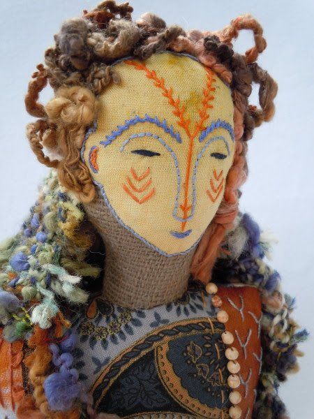 Spirit Figure is Finished – playfulstitching Spirit Art Dolls, Textile Art Dolls, Arte Folk, Quilt Modernen, Textile Sculpture, Spirited Art, Spirit Dolls, Textile Fiber Art, Colorful Life