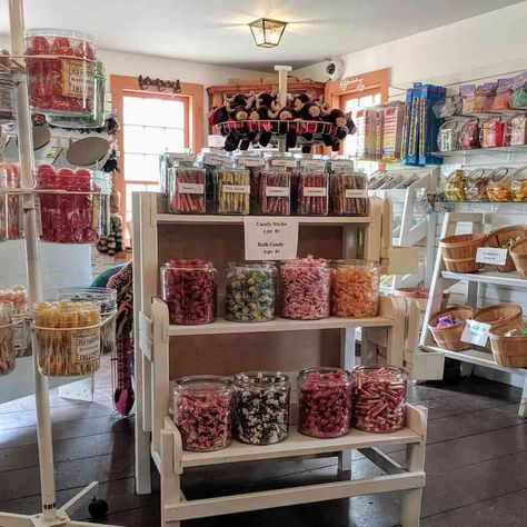 4 Old Country Stores Around Rochester | Day Trips Around Rochester, NY Variety Store Design, Old Fashion Candy Store, Candy Store Ideas, Vintage Candy Shop, Old Fashioned Sweet Shop, Fashion Store Display, Candy Store Design, Candy Store Display, Rustic Shelving