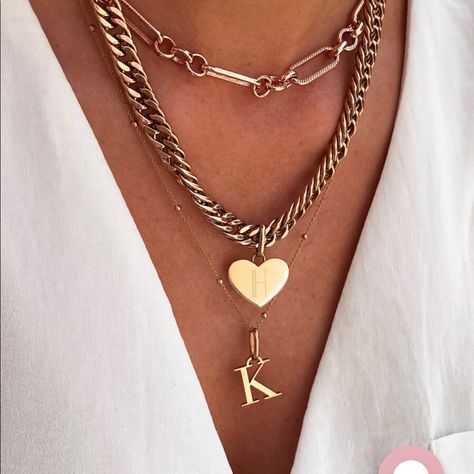 Gold chain with pendant