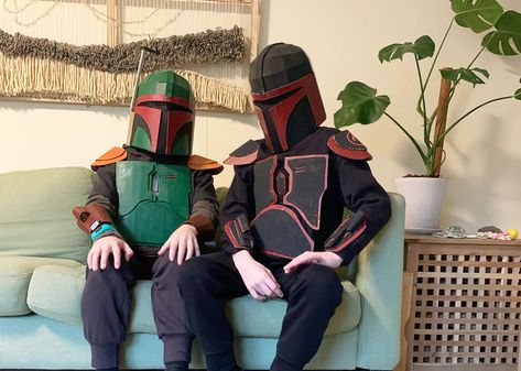 DIY CARDBOARD ARMOUR Cardboard Armour, Diy Cardboard Costumes, Cardboard Helmet, Cardboard Costumes, Helmet Pattern, Hunter Costume, Diy Cardboard Toys, Mandalorian Costume, Cardboard Costume