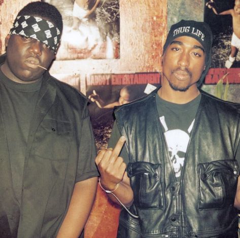 Tupac Poster, Biggie Tupac, 2pac And Biggie, 90s Rappers Aesthetic, Tupac And Biggie, 90s Rappers, Tupac Pictures, Biggie Smalls, Gangsta Rap