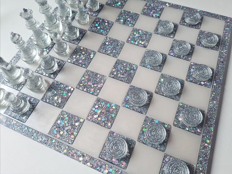 Resin Checkers Set, Resin Game Board, Resin Checker Board, Resin Checker Board Ideas, Resin Games, Resin Chess Set, Chess Boards, Chess Set Unique, Game To Play