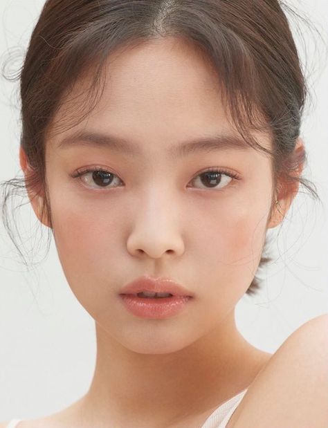 jennie cam on Twitter: "… " Korean Natural Makeup, Braut Make-up, School Looks, Asian Makeup, Korean Makeup, Blackpink Jennie, Makeup Inspo, Maquillaje De Ojos, Makeup Inspiration