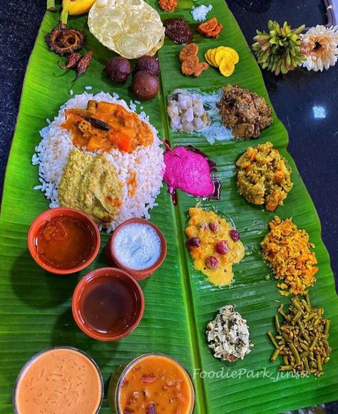 #onam #sadhya #thiruvonam #food #taste #photography #ideas #culture #traditions #keralam# god's own country From instagram..... Sadhya Photography, Onam Sadhya Photography, Taste Photography, Onam Kerala, Onam Sadhya, Veg Thali, God's Own Country, Holiday Homework, Indian Foods