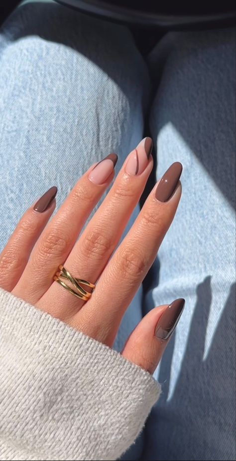 fall, autumn, nails, nail, nail inspo, inspo, fall inspo, fall nails, autumn nails, brown, brown nails, trendy, simple, almond, alond nails, trendy nails November Nails Designs Fall, Brown Nails Fall, November Nails Designs, November Nails Colors, November Nail, November Nail Designs, Nails November, Fall Nails 2023, Brown Nails Design